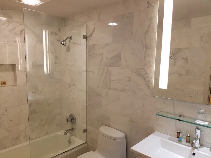 Chestnut Hill Hotel 5