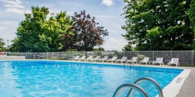 Econo Lodge Conference Center