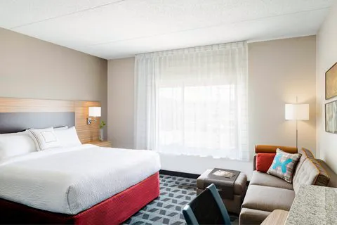 TownePlace Suites by Marriott Allentown West 4