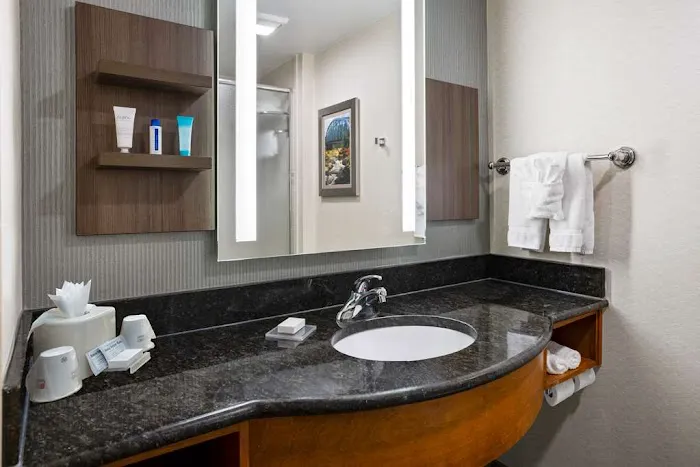 Hilton Garden Inn Milford 4