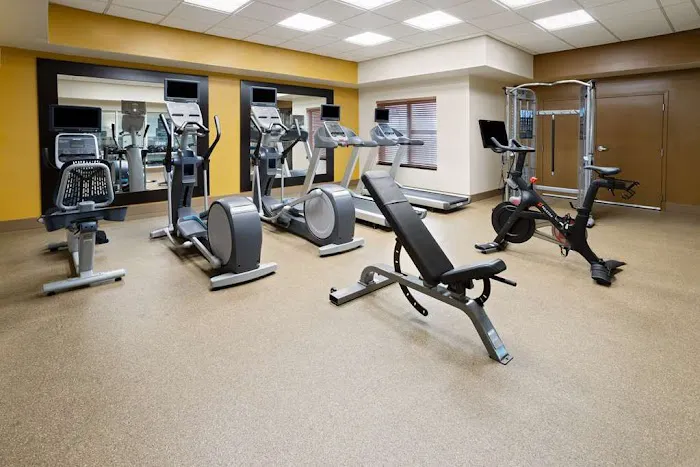 Hilton Garden Inn Milford 4