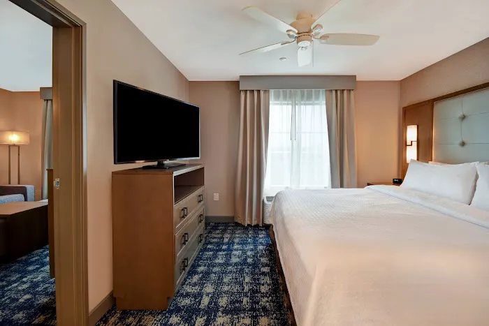 Homewood Suites by Hilton Orange New Haven 4