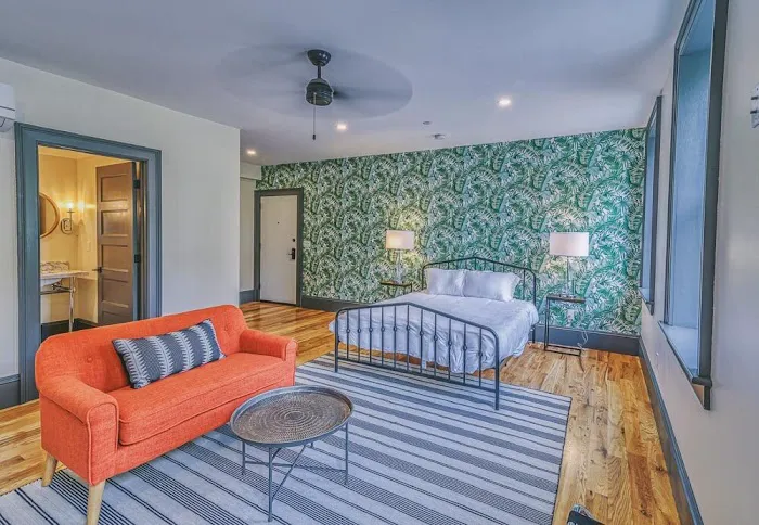 Strand House Kingston 4