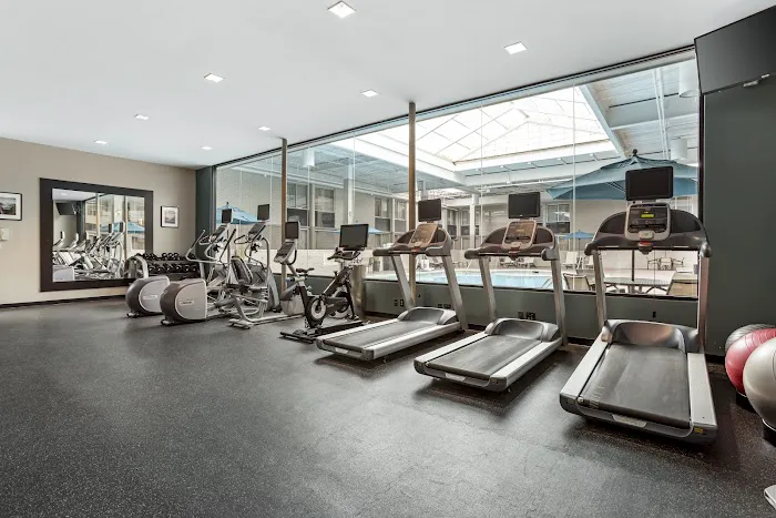 Best Western Plus Kingston Hotel and Conference Center 4