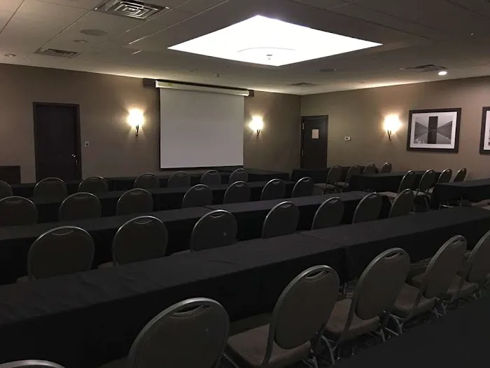 Best Western Plus Kingston Hotel and Conference Center 4