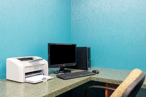 Days Inn by Wyndham Poughkeepsie 4