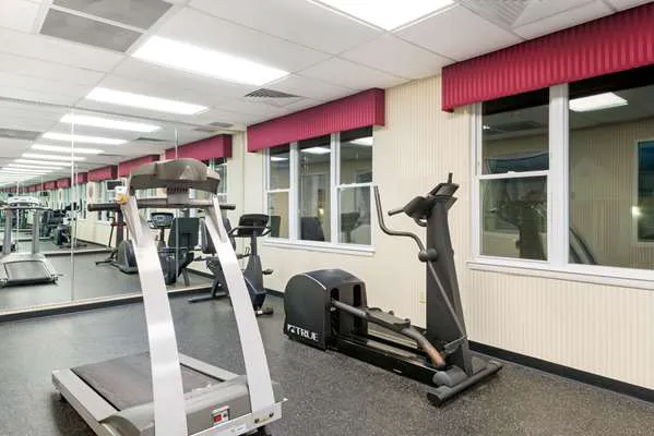 Days Inn by Wyndham Poughkeepsie 4