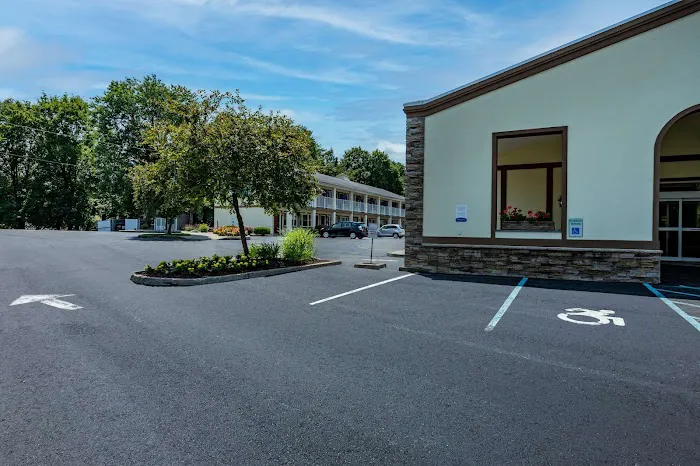 Rodeway Inn Poughkeepsie 4
