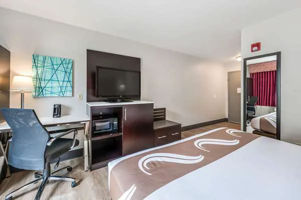 Quality Inn Poughkeepsie 4