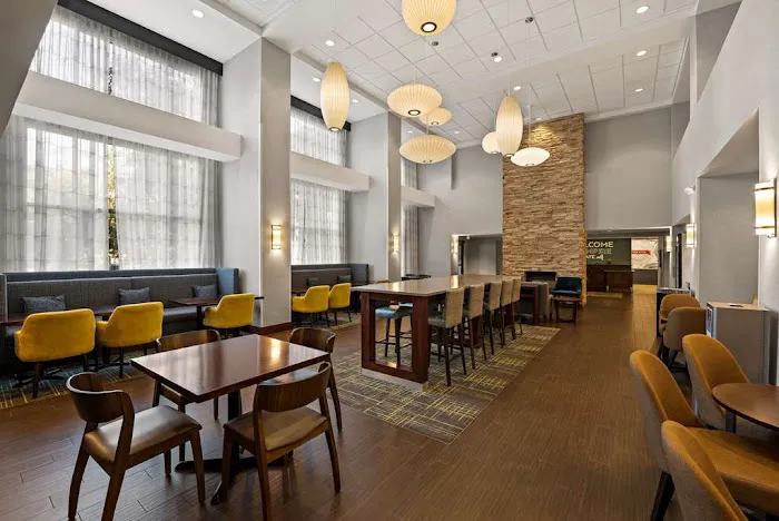 Hampton Inn & Suites Poughkeepsie 4