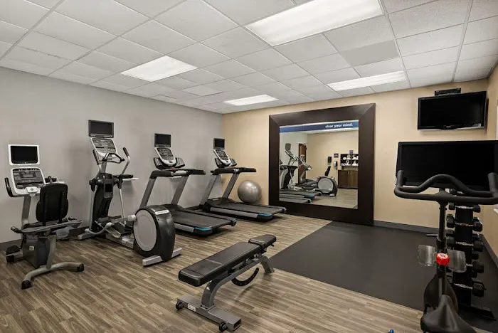 Hampton Inn & Suites Poughkeepsie 4