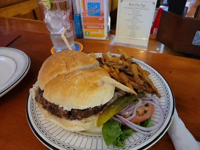 The Old Schoolhouse Inn & Restaurant 4