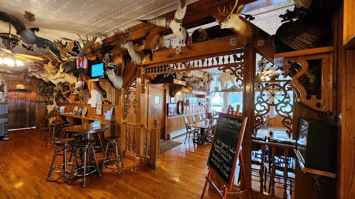 The Old Schoolhouse Inn & Restaurant 4