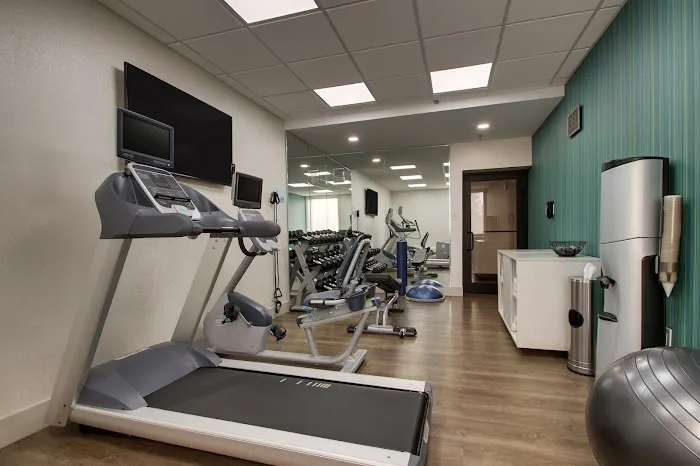 Holiday Inn Express Voorhees - Mt. Laurel, an IHG Hotel 5