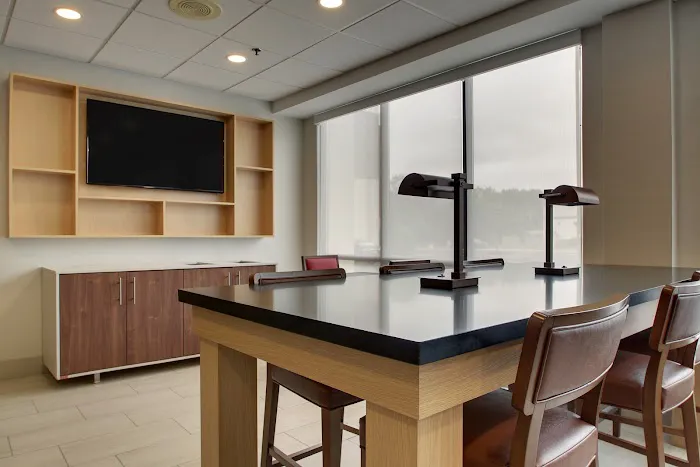 Holiday Inn Express Voorhees - Mt. Laurel, an IHG Hotel 5