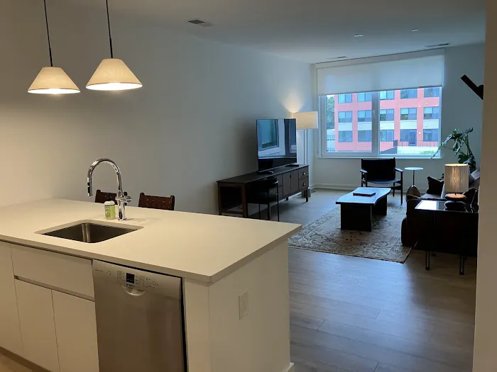 ROOST Kelly Drive 5