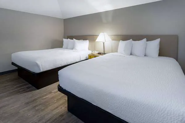 Days Inn & Suites by Wyndham Cherry Hill - Philadelphia 5