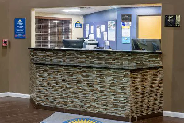 Days Inn & Suites by Wyndham Cherry Hill - Philadelphia 5