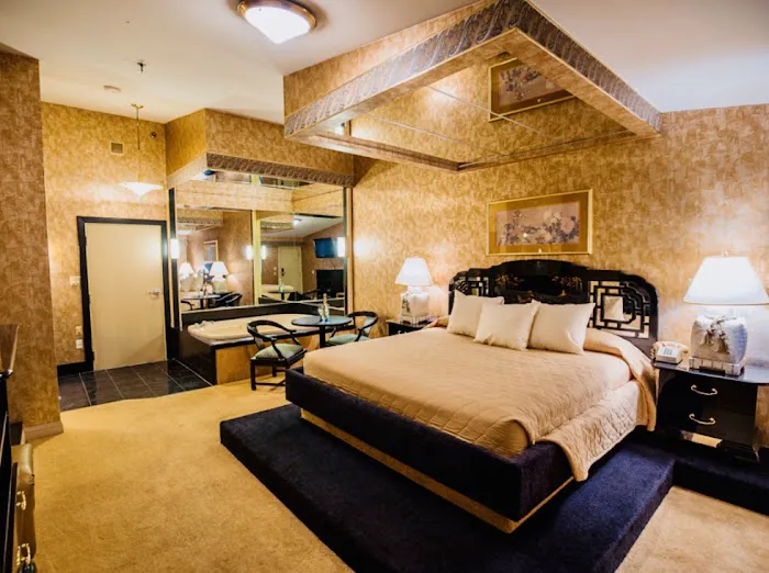 Feather Nest Inn 5