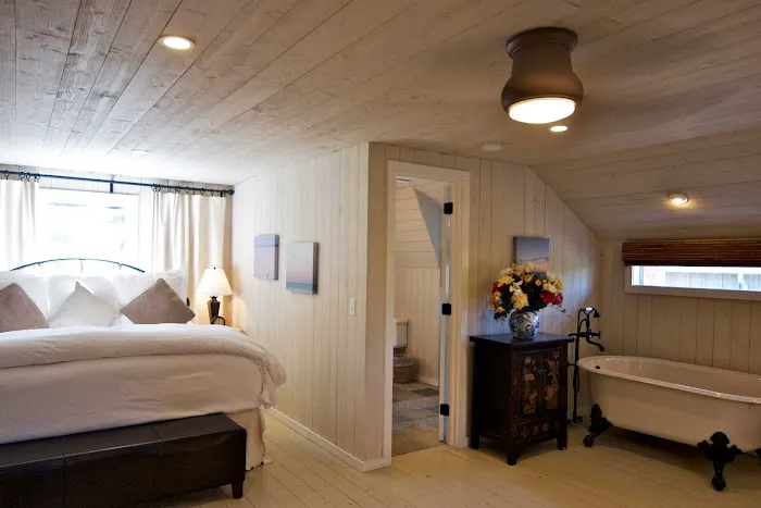 Graybarn Cottage 4