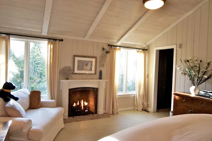Graybarn Cottage 4