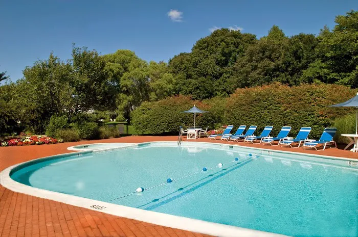 East Hampton House Resort 4