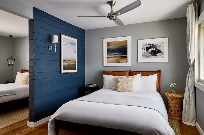 Journey East Hampton 4