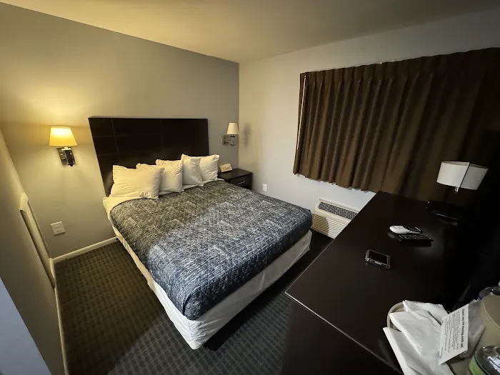Mainstay Inn 4