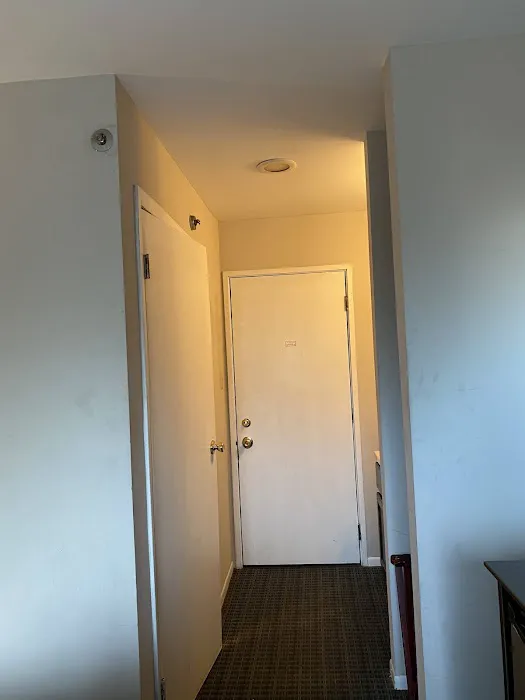 Mainstay Inn 4