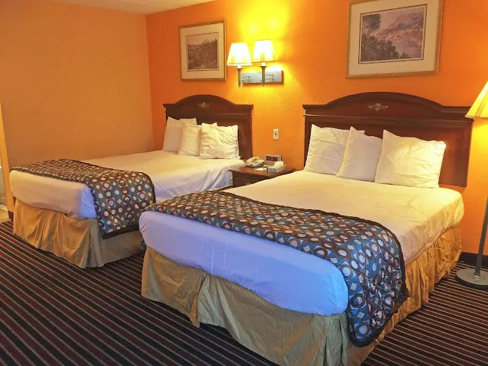 Americas Best Value Inn Pottstown 4