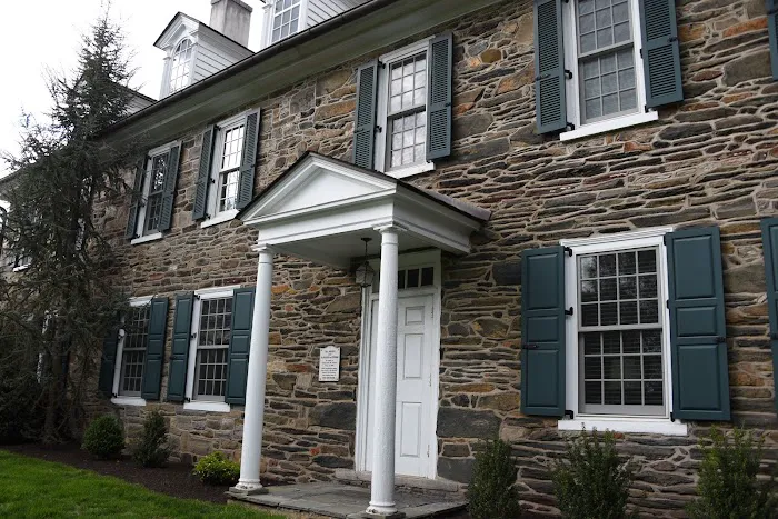 Wyndham Alumnae House 4
