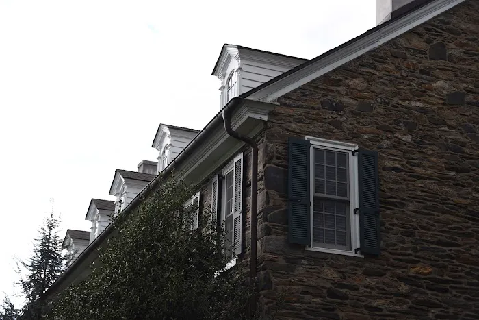 Wyndham Alumnae House 4