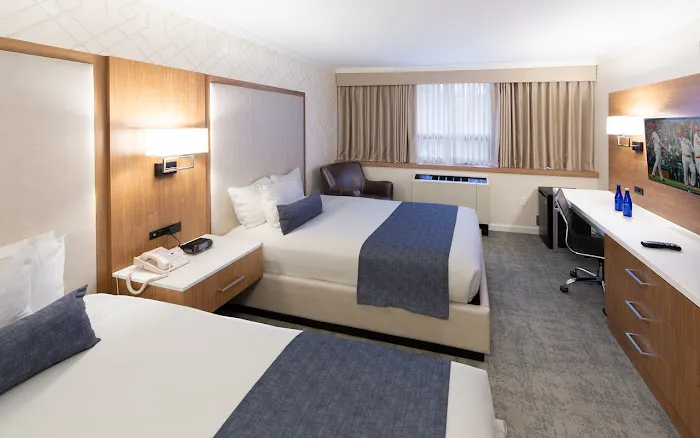 The Radnor Hotel 4