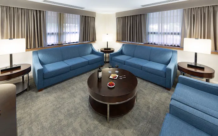 The Radnor Hotel 4