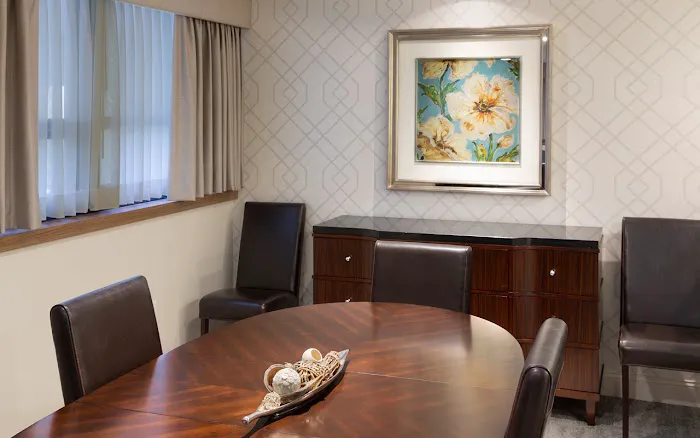 The Radnor Hotel 4