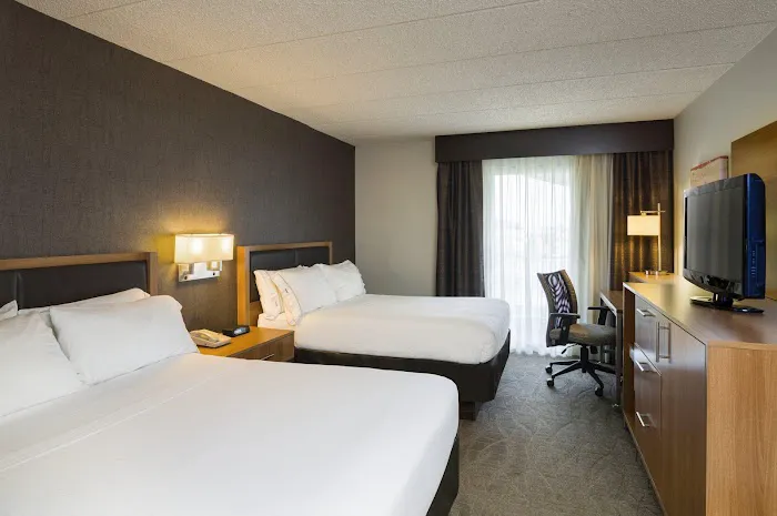 Holiday Inn Express & Suites Philadelphia - King of Prussia by IHG 4