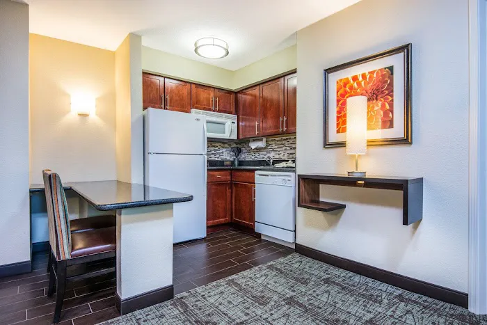 Staybridge Suites Allentown West by IHG 4