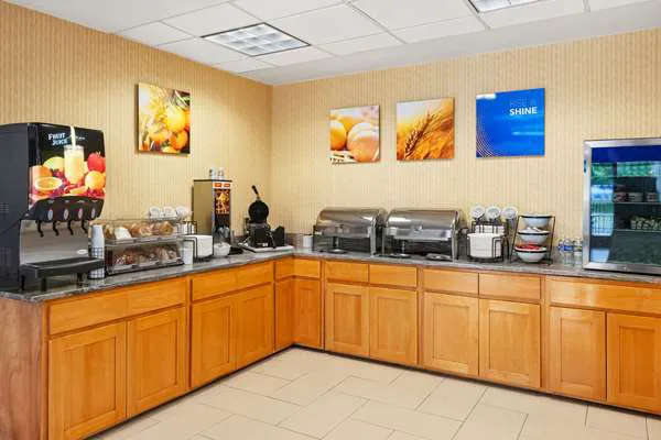 Comfort Inn Lehigh Valley West 4