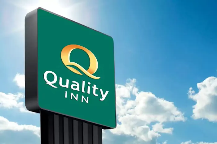 Quality Inn 4