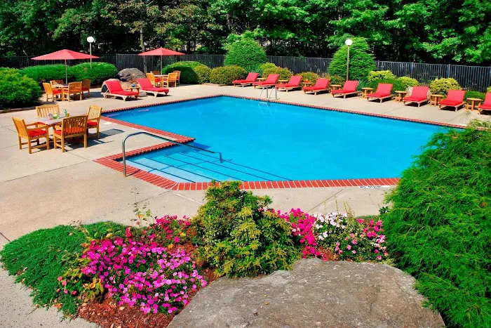 La Quinta Inn & Suites by Wyndham New Haven 5