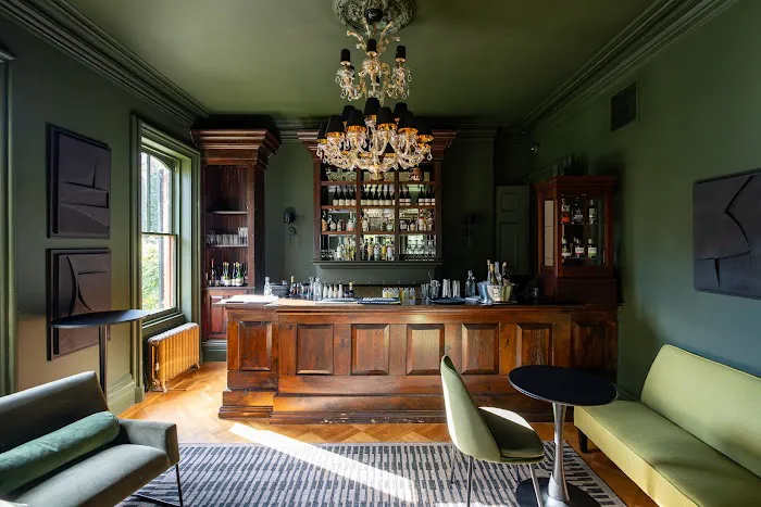 Edgewood Mansion at Hutton Brickyards 4