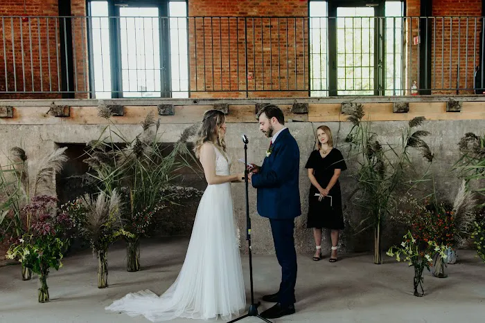 Hutton Brickyards Riverfront Hotel + Venue 4