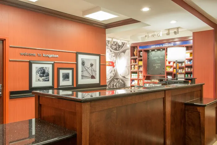 Hampton Inn Kingston 4