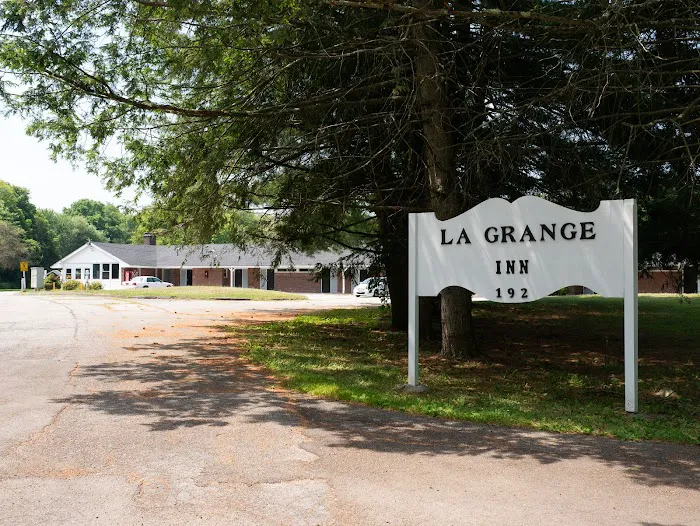 Lagrange Inn & Extended Stay 4