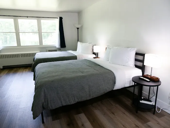 Lagrange Inn & Extended Stay 4