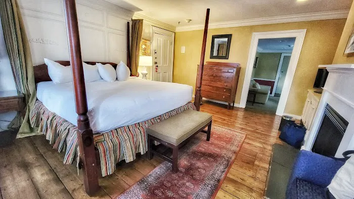 Beekman Arms Delamater Inn 5