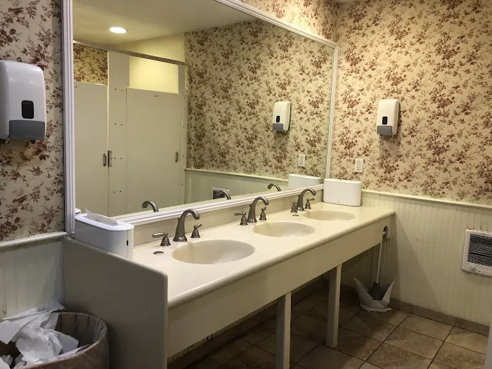 Delamater Inn & Conference Center 5