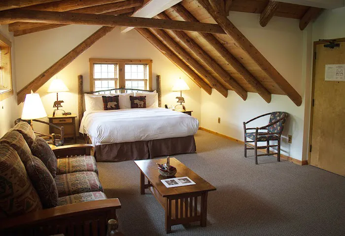 Emerson Resort & Spa 4