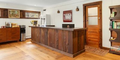 Phoenicia Lodge
