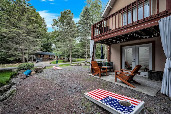 Chico's Chalet 4